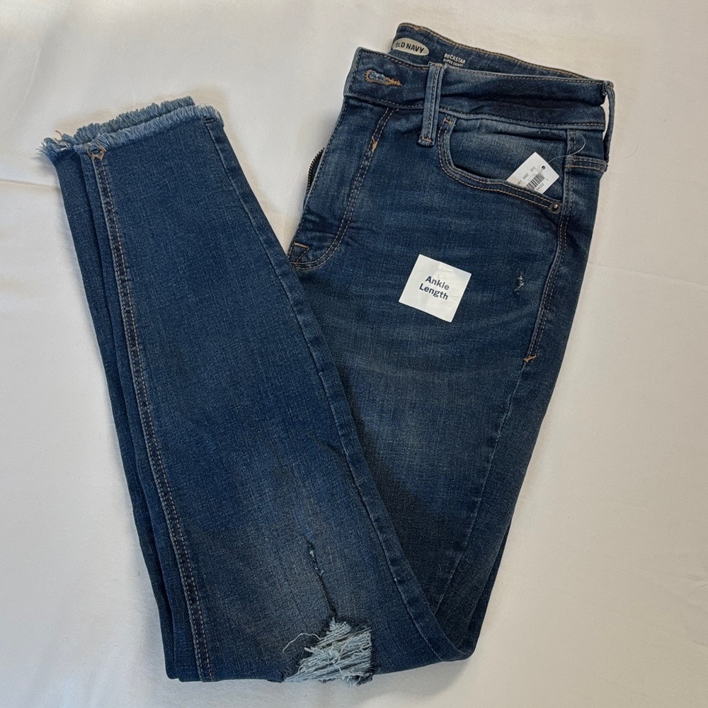 Old Navy Rockstar High-Rise super skinny Cropped Ankle Jeans with Frayed Hem sz4